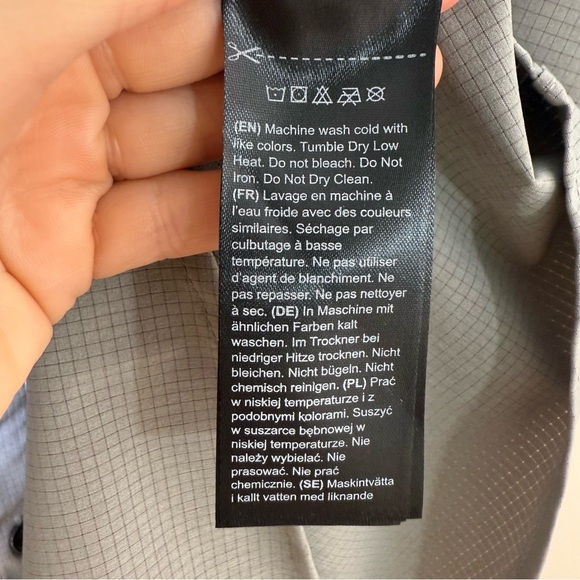 Vertx Flagstaff Tactical Short Sleeve Button Up Shirt NWT Size Medium - Picture 10 of 11